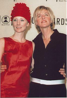VH1FashionAwards4.jpg (17139 bytes)