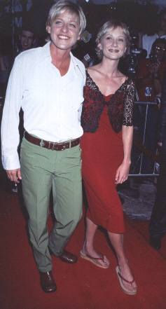 contact_premiere65.jpg (81641 bytes)