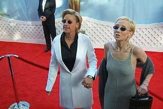 eaoscarn2.jpg (14124 bytes)