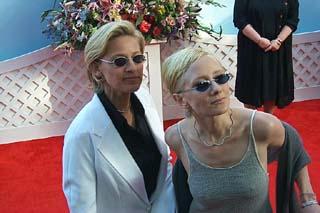 eaoscarn4.jpg (15392 bytes)
