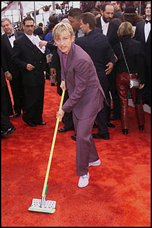 ellenmopping.jpg (29221 bytes)