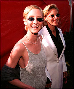 oscar.jpg (22599 bytes)